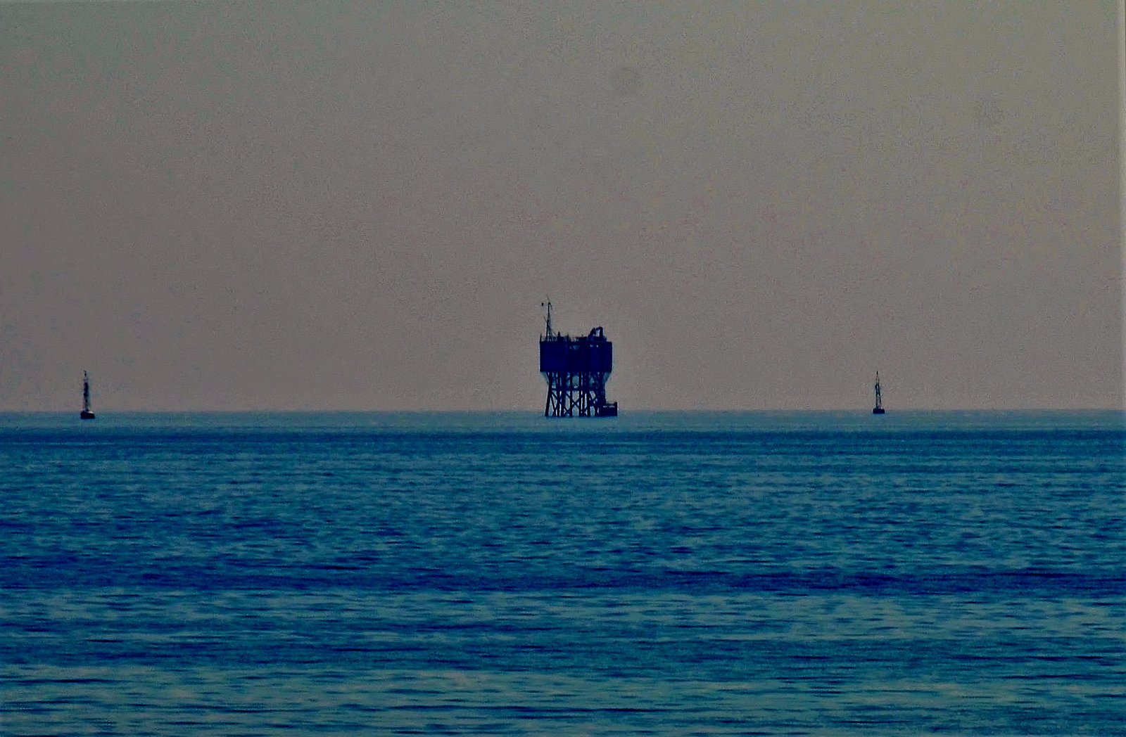 An offshore gas platform in the Sea of Marmara